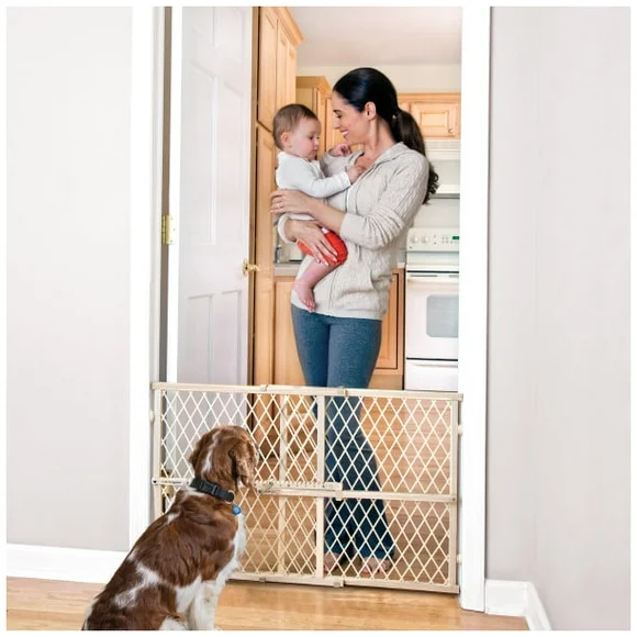 Everillo Position & Lock Adjustable Wood Baby Gate, Infants, Toddlers & Pets, 26"-42", Natural